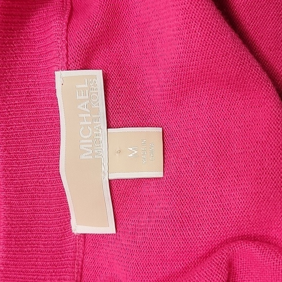 Michael Michael Kors Bright Pink Long Sleeved V-Neck Sweater, Size M, EUC - Picture 8 of 9